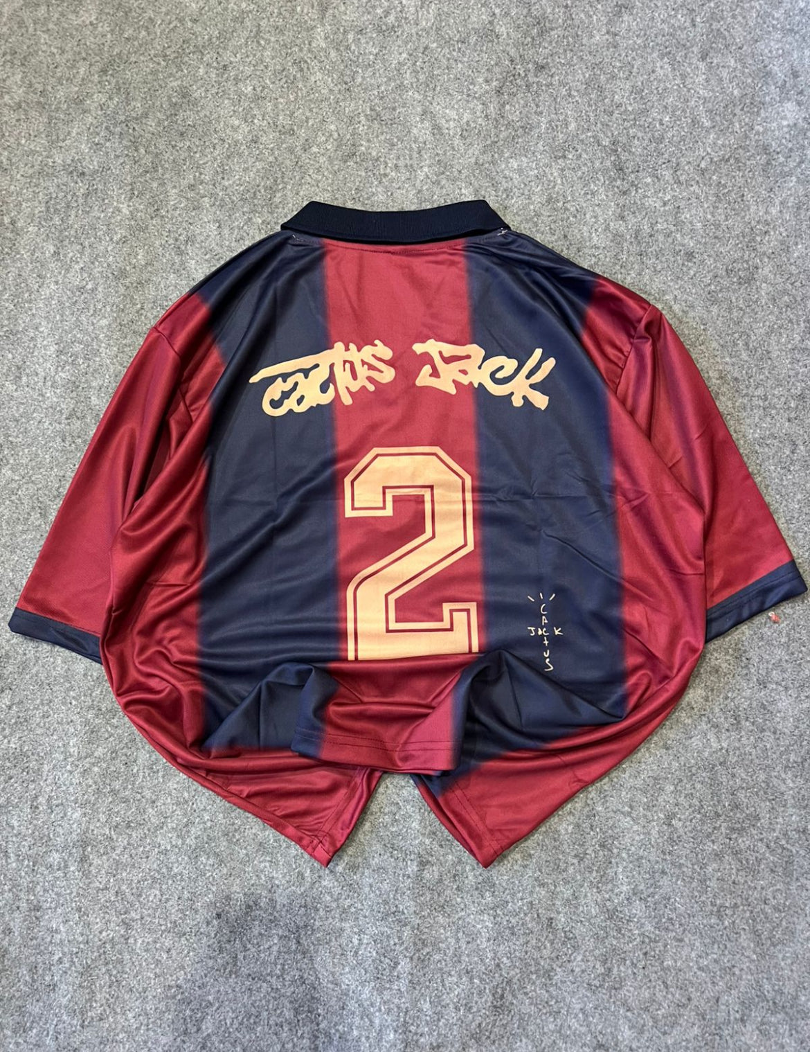 BARCA TRAVIS FIVE SLEEVE (DOWN SHOULDER) EMBRIODERY JERSEY