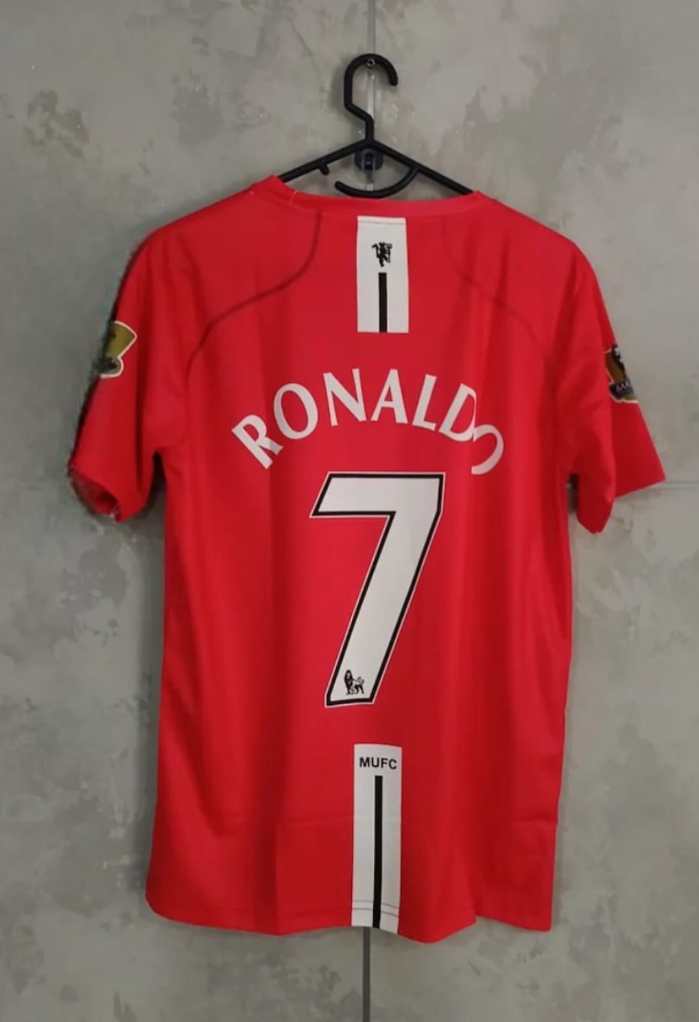 RONALDO MAN UTD PREMIUM QUALITY HALF SLEEVE EMBRIODERY JERSEY